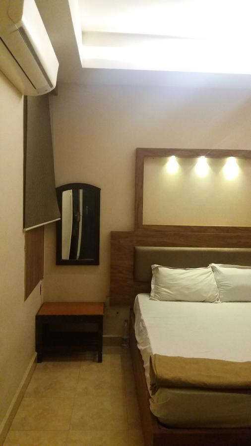 Gate Way Rooms شيناي المظهر الخارجي الصورة